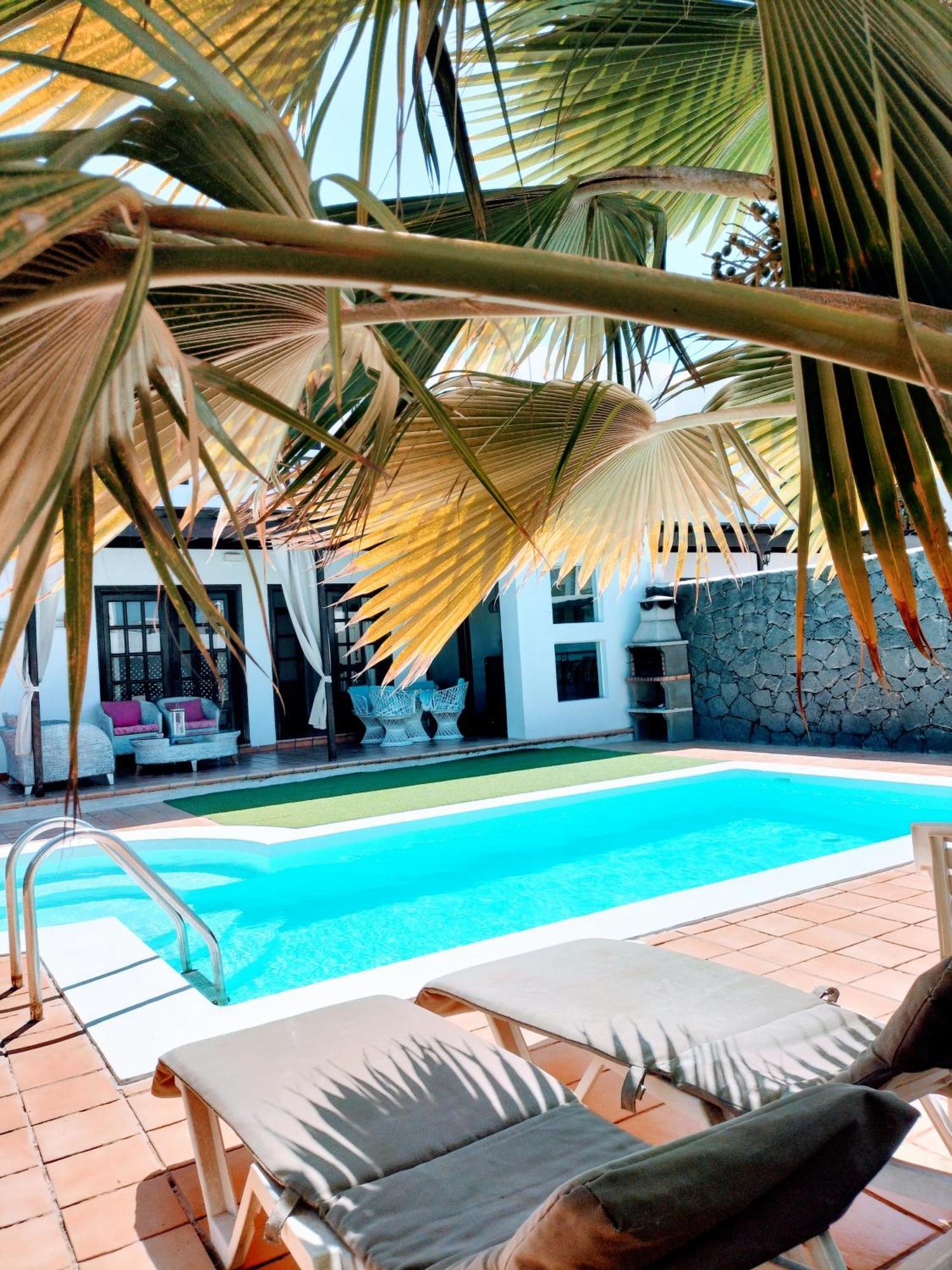 Lovely Kiluka Heated Pool Playa Blanca (Lanzarote)